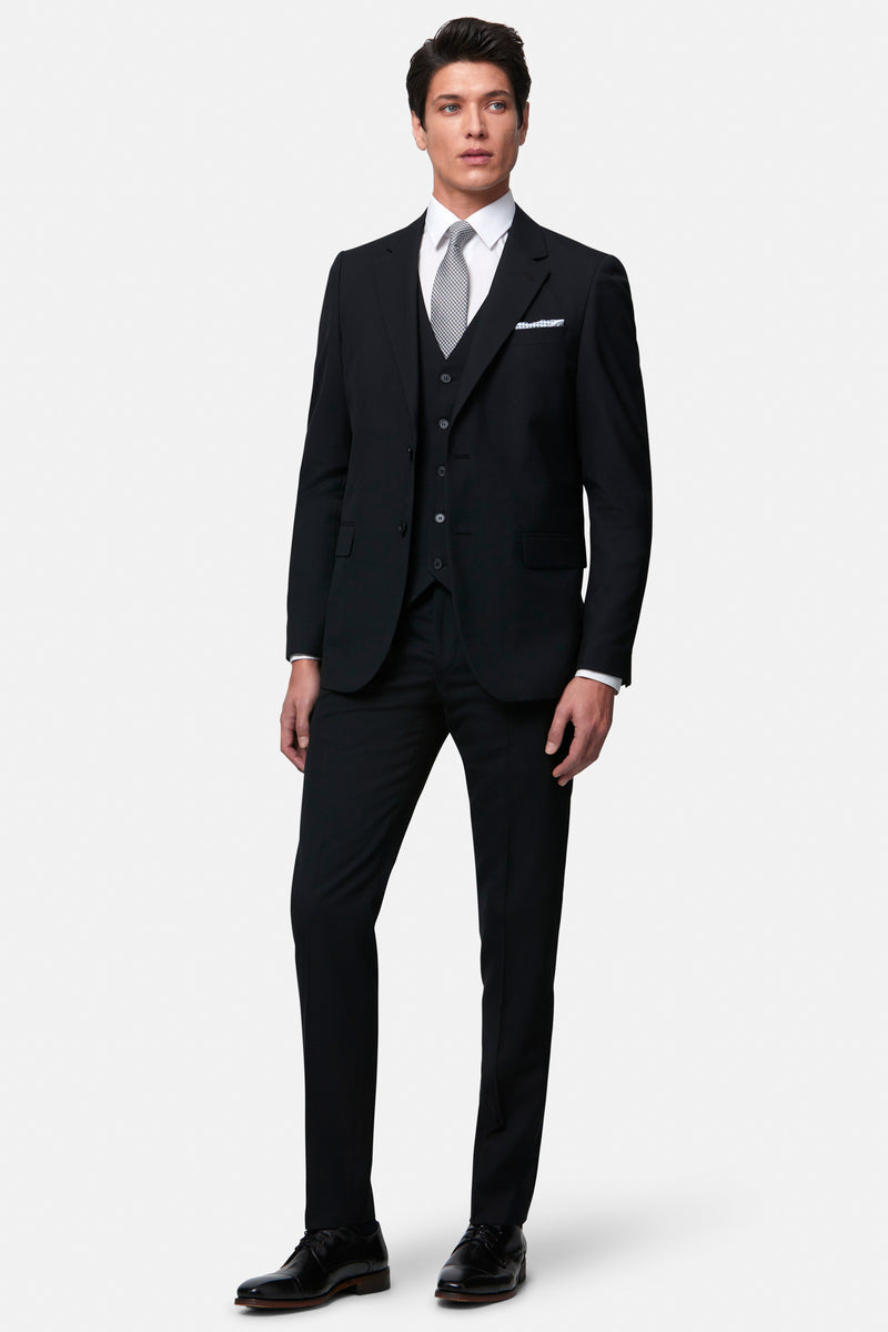 Retail Bennetti James Black Suit